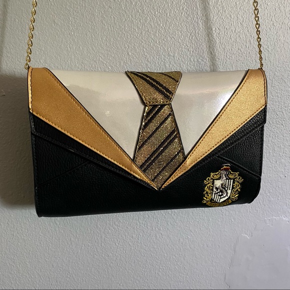 Harry Potter - Danielle Nicole - Uniform Clutch w/ Gold Shoulder Chain - Picture 3 of 4
